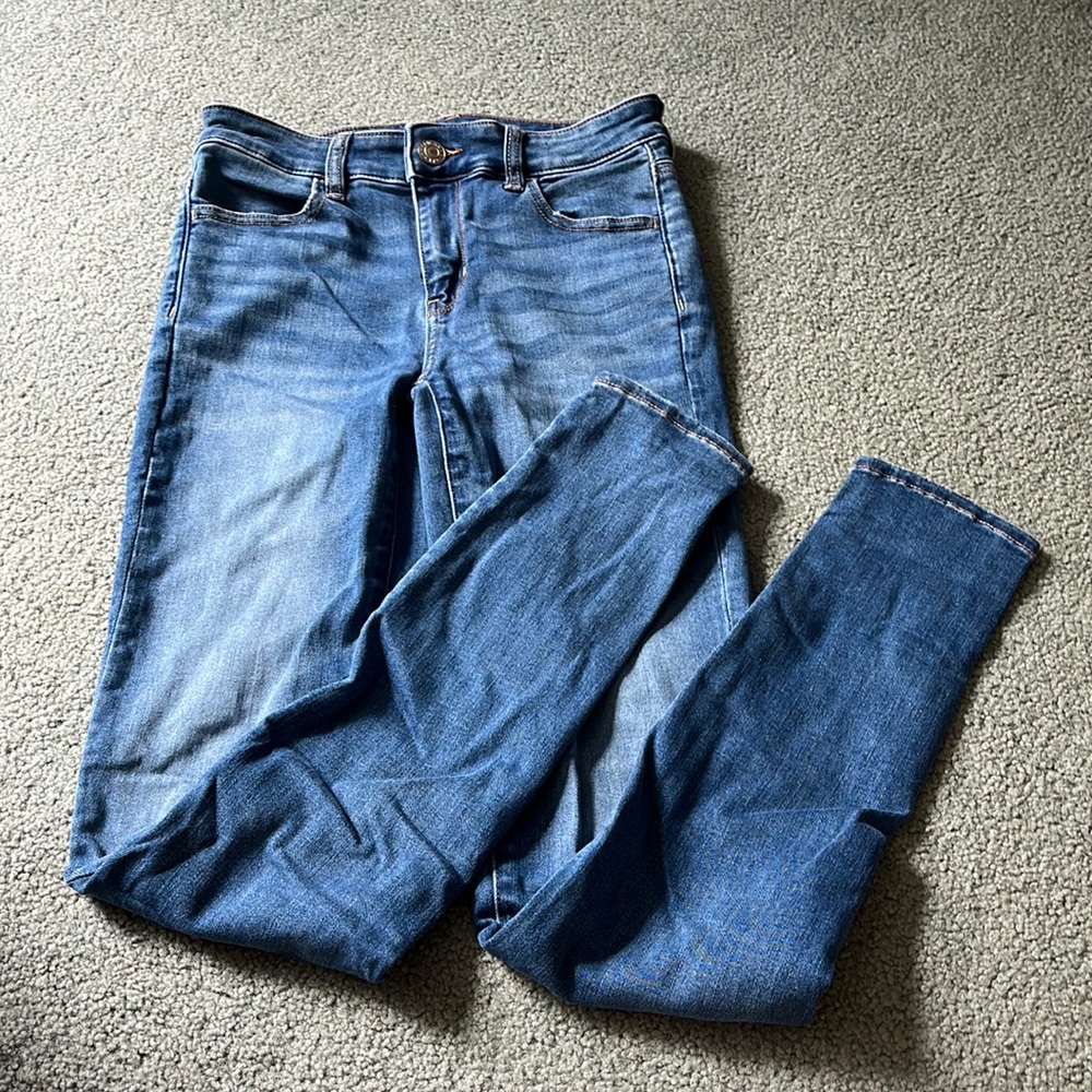 American Eagle Light Wash High Rise Jegging Jeans